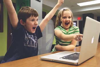מחשב לכל ילד: 3,500 מחשבים חולקו לילדים בצפת